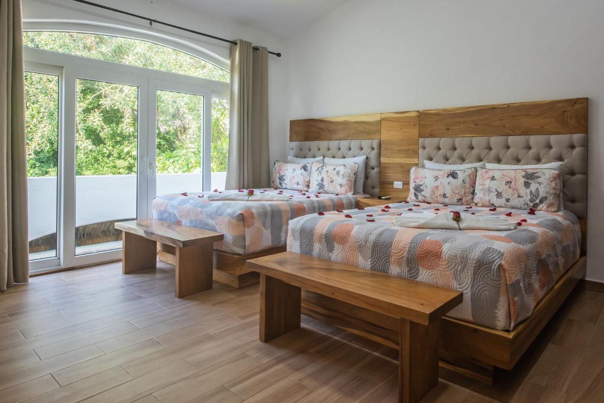 Golf Private Pool, Barbecue, Family Friendly, Golf Course