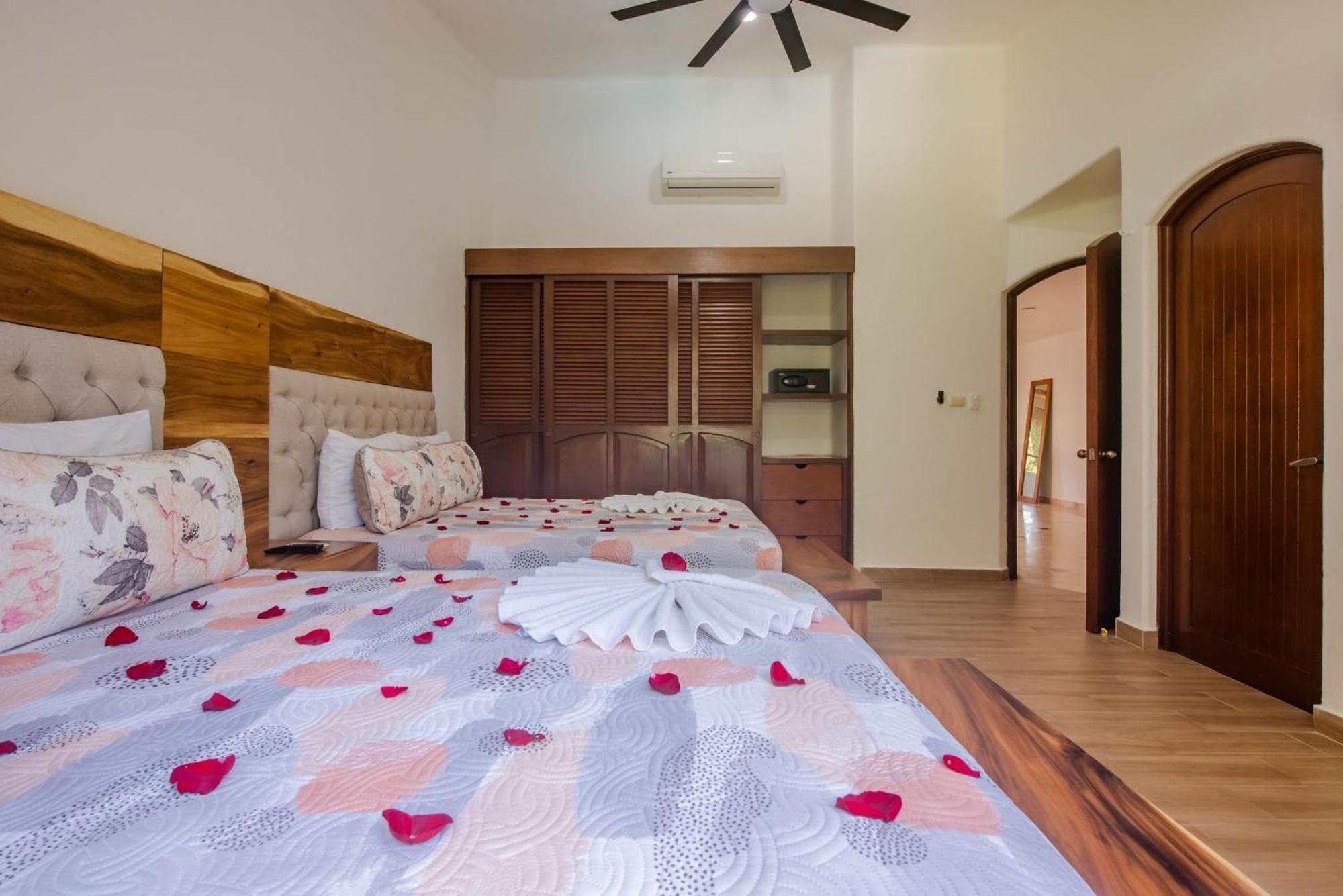 Golf Private Pool, Barbecue, Family Friendly, Golf Course *