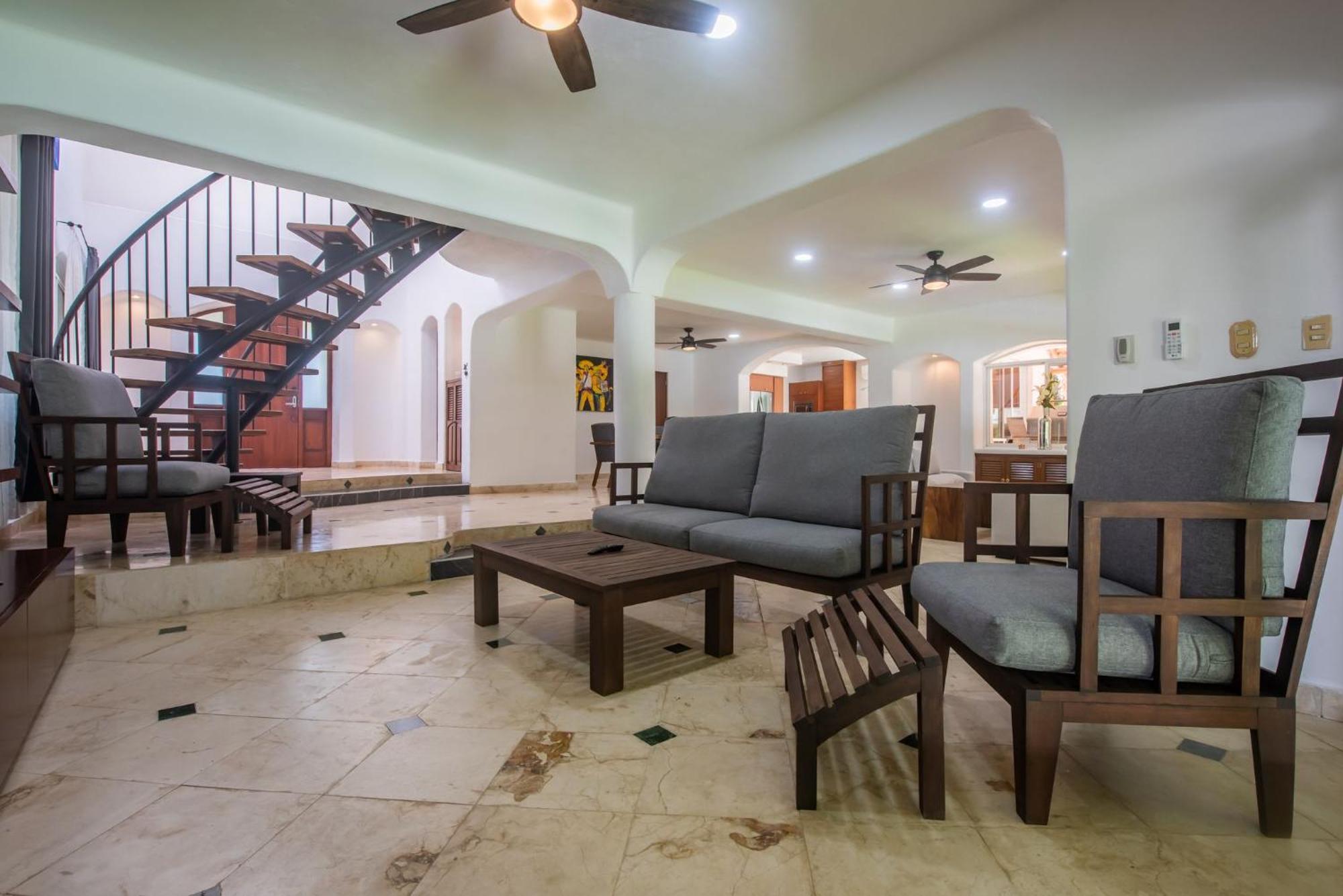 Golf Private Pool, Barbecue, Family Friendly, Golf Course
