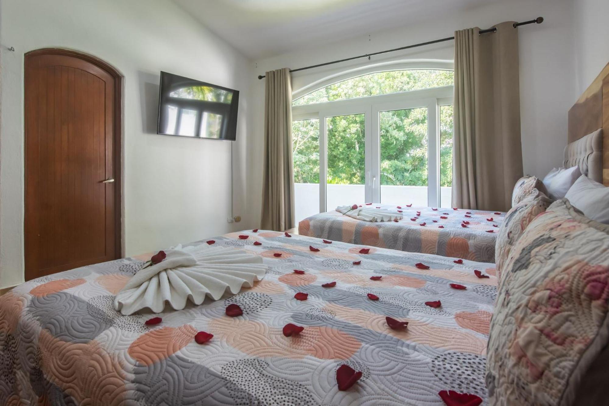 Villa Golf Private Pool, Barbecue, Family Friendly, Golf Course *